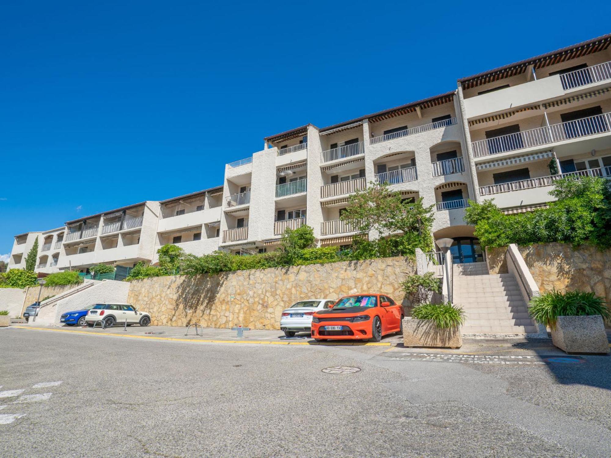 Apartment Les Aigues Marines-58 By Interhome Saint-Cyr-sur-Mer Bagian luar foto